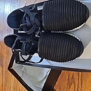 Urban sport j/slides shoes